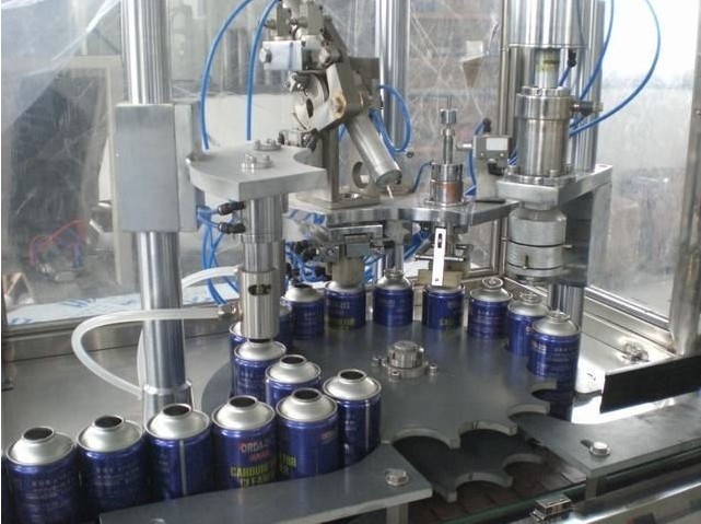 aerosol filling capping machine for chemcial industry.jpg