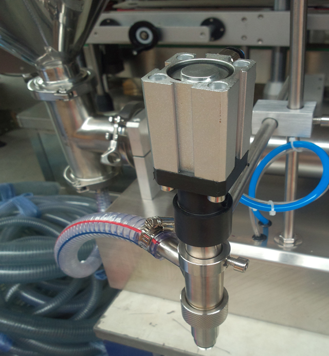 filling nozzles part for filling machines.jpg