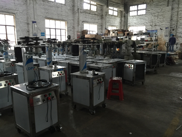 machines sealing in manufacturing workshop.jpg