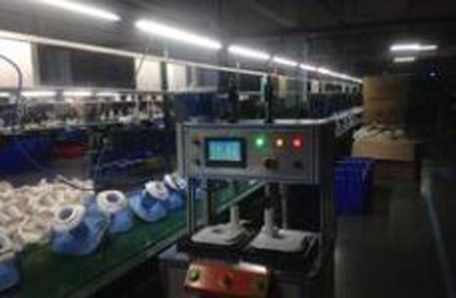 machine in workshop for vacuum testing.jpg